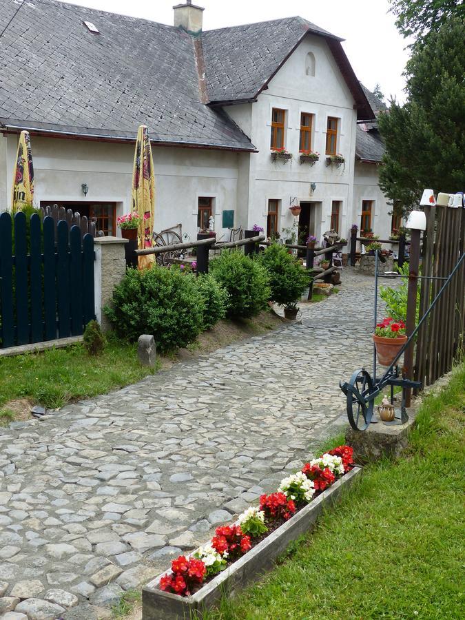 Penzion Suchac Osecna Buitenkant foto